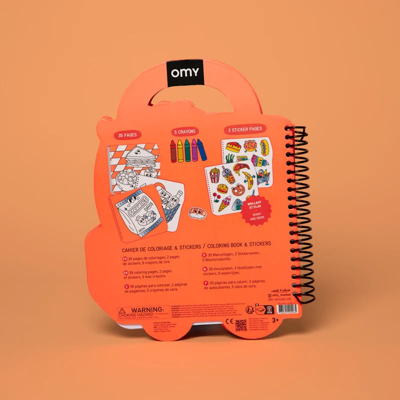 Carnet de coloriage et stickers Yummy