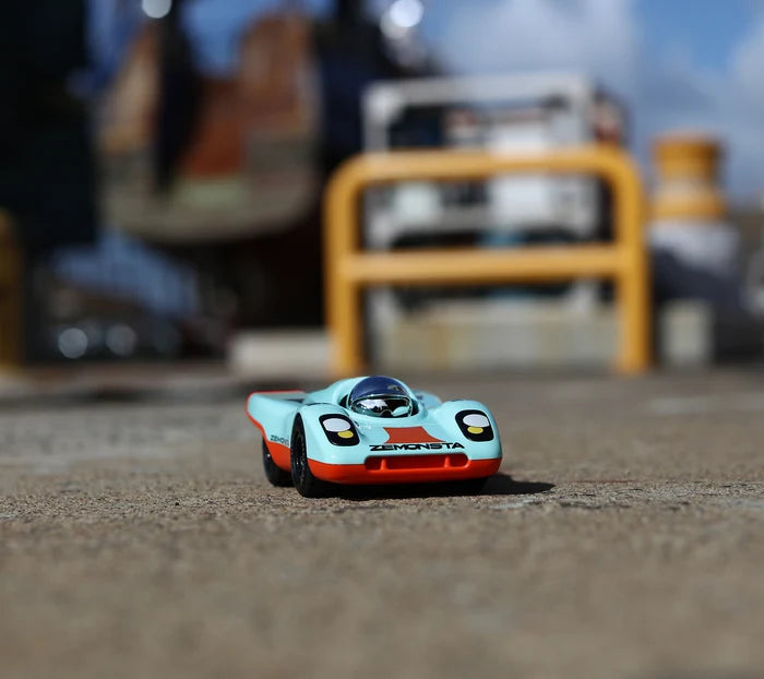 VOITURE ZEMONSTA KLAUS