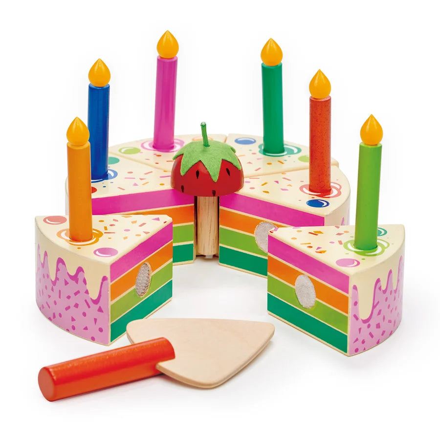 Gâteau d'anniversaire arc-en-ciel
